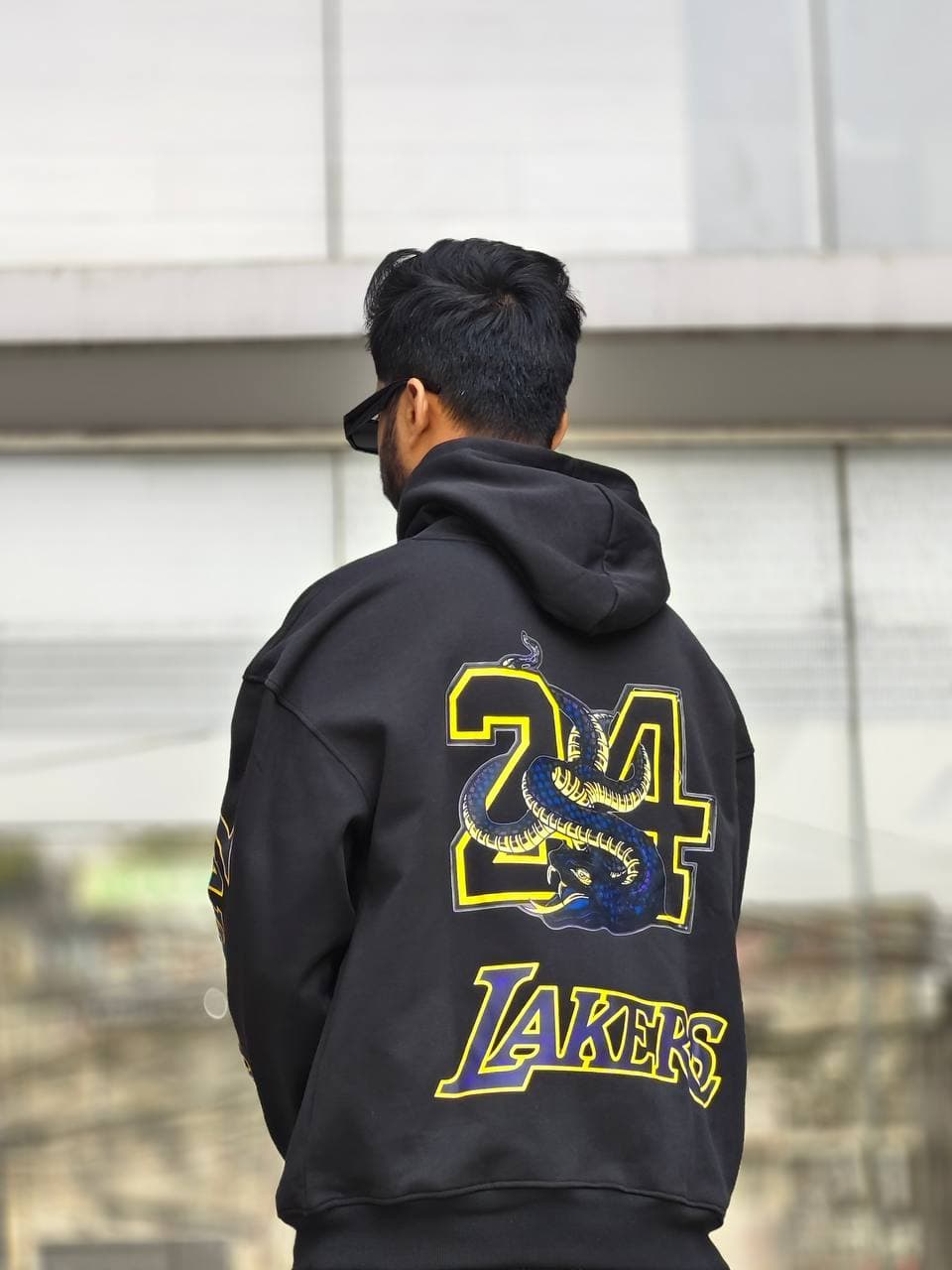 Lakers 24
